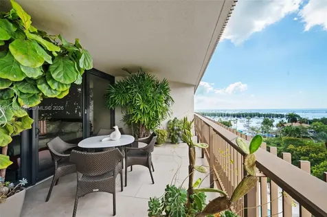 2901 S Bayshore Drive Coconut Grove FL 33133
