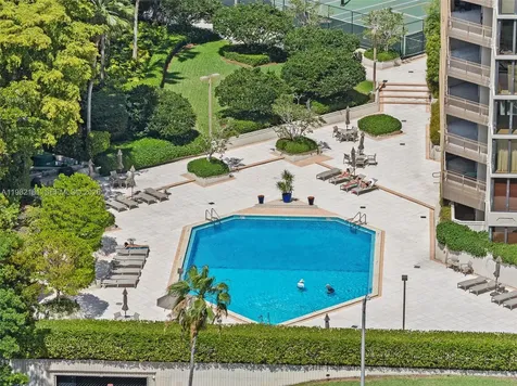 2901 S Bayshore Drive Coconut Grove FL 33133