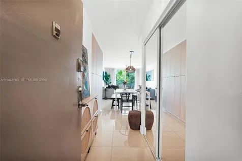 1605 Bay Road Miami Beach FL 33139