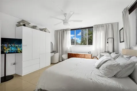 1605 Bay Road Miami Beach FL 33139