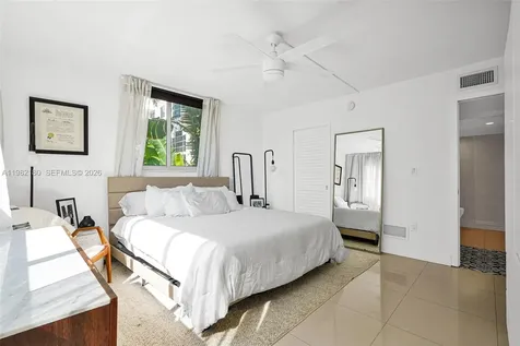 1605 Bay Road Miami Beach FL 33139