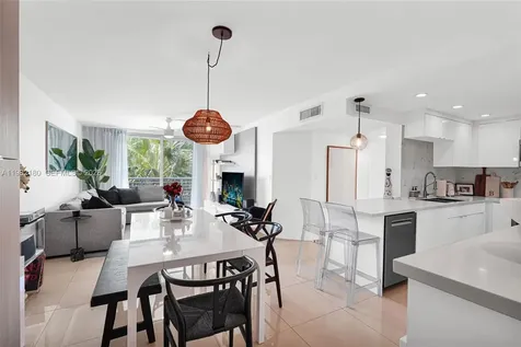 1605 Bay Road Miami Beach FL 33139