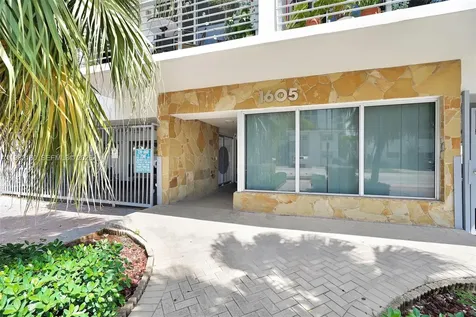 1605 Bay Road Miami Beach FL 33139