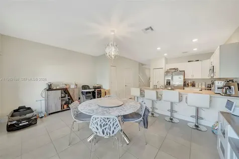 11295 W 34th Way Hialeah Gardens FL 33018
