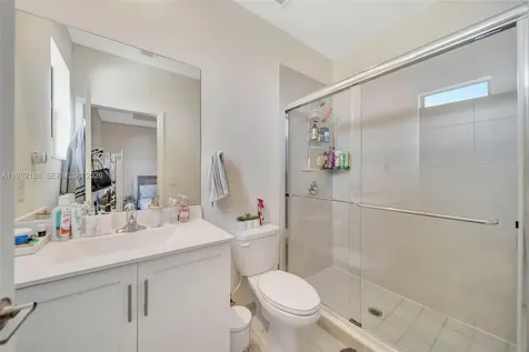 11295 W 34th Way Hialeah Gardens FL 33018