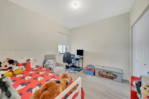 11295 W 34th Way Hialeah Gardens FL 33018