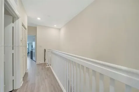 11295 W 34th Way Hialeah Gardens FL 33018