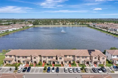 11295 W 34th Way Hialeah Gardens FL 33018
