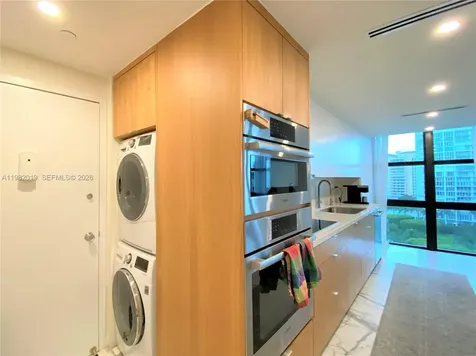 1121 Crandon Boulevard Key Biscayne FL 33149