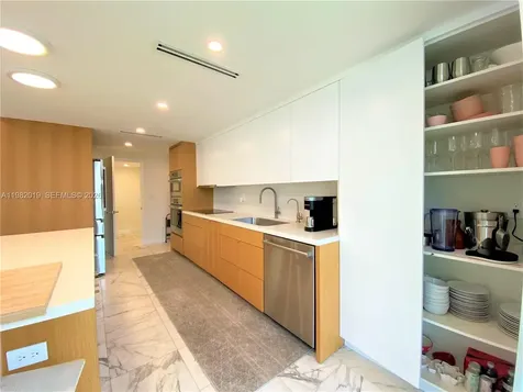 1121 Crandon Boulevard Key Biscayne FL 33149