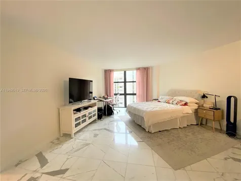 1121 Crandon Boulevard Key Biscayne FL 33149