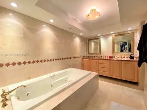 1121 Crandon Boulevard Key Biscayne FL 33149
