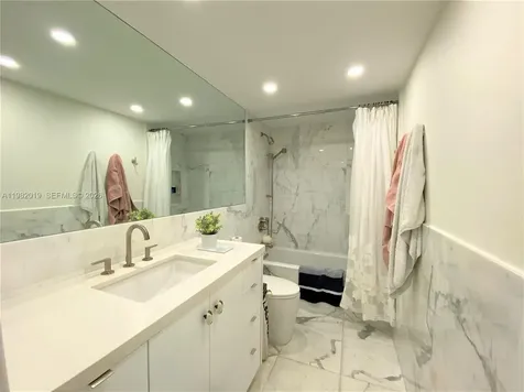 1121 Crandon Boulevard Key Biscayne FL 33149
