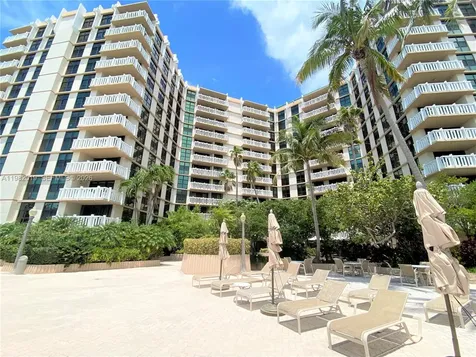 1121 Crandon Boulevard Key Biscayne FL 33149
