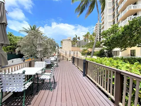 1121 Crandon Boulevard Key Biscayne FL 33149