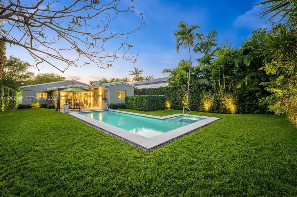 1729 Lenox Avenue Miami Beach FL 33139