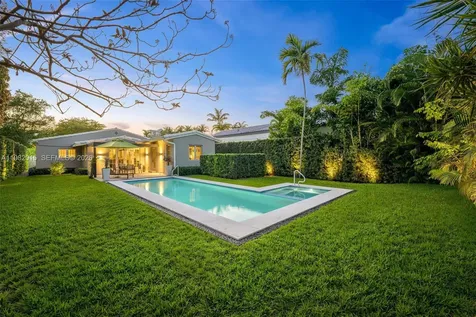 1729 Lenox Avenue Miami Beach FL 33139
