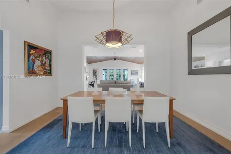 1729 Lenox Avenue Miami Beach FL 33139