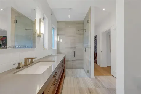 1729 Lenox Avenue Miami Beach FL 33139