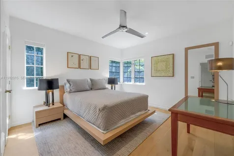 1729 Lenox Avenue Miami Beach FL 33139
