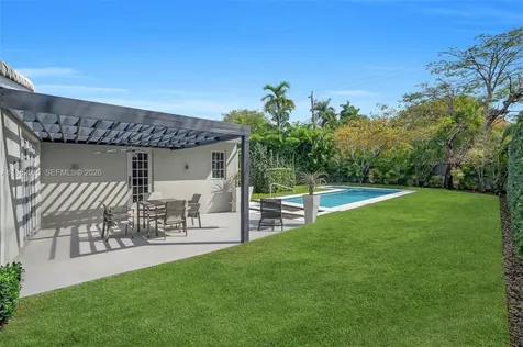 1729 Lenox Avenue Miami Beach FL 33139