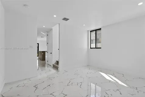 4311 NW 32nd Avenue Miami FL 33142