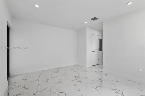 4311 NW 32nd Avenue Miami FL 33142