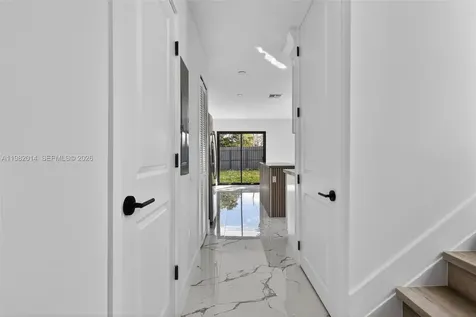 4311 NW 32nd Avenue Miami FL 33142