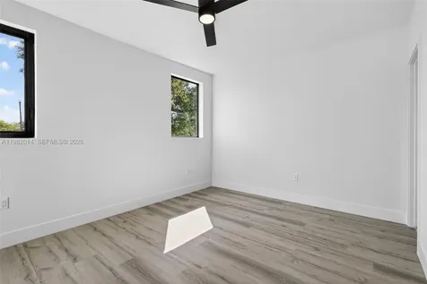 4311 NW 32nd Avenue Miami FL 33142