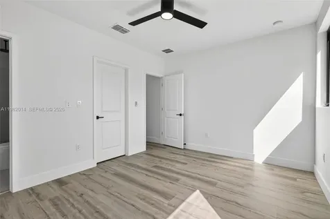 4311 NW 32nd Avenue Miami FL 33142