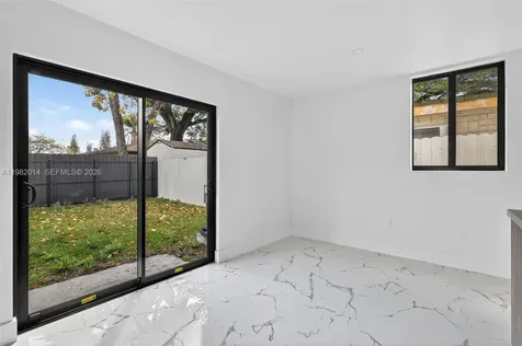 4311 NW 32nd Avenue Miami FL 33142