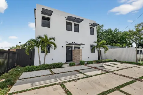 4311 NW 32nd Avenue Miami FL 33142