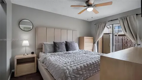 2056 SW 81st Way Davie FL 33324