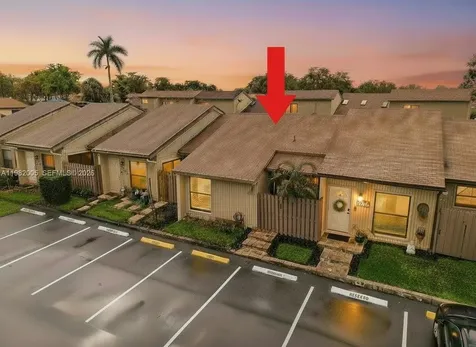 2056 SW 81st Way Davie FL 33324