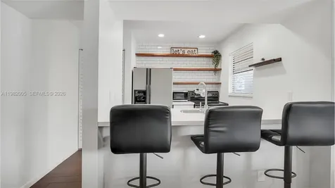 2056 SW 81st Way Davie FL 33324