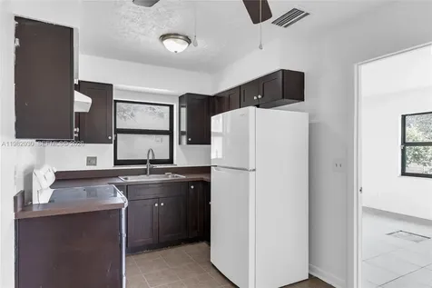 1451 NW 19th Street Fort Lauderdale FL 33311