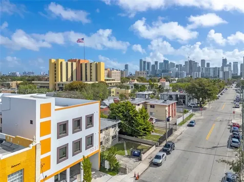 1037 NW 2nd Street Miami FL 33128