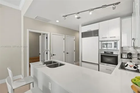 6799 Collins Avenue Miami Beach FL 33141