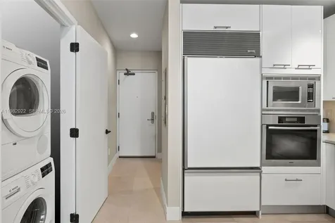 6799 Collins Avenue Miami Beach FL 33141