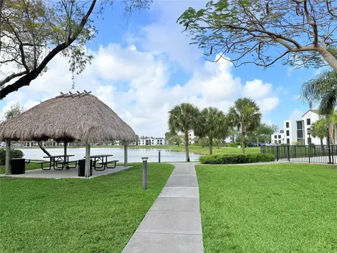 206 Lake Pointe Drive Oakland Park FL 33309