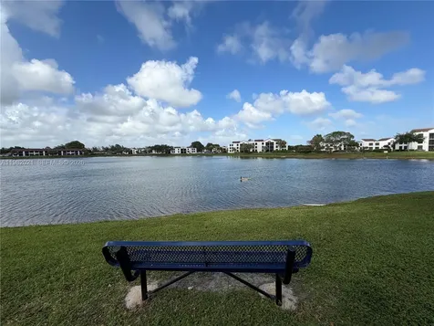 206 Lake Pointe Drive Oakland Park FL 33309