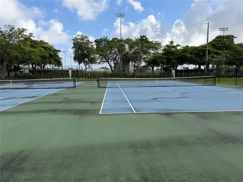 206 Lake Pointe Drive Oakland Park FL 33309