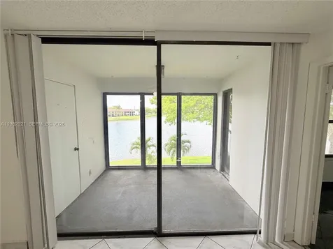 206 Lake Pointe Drive Oakland Park FL 33309