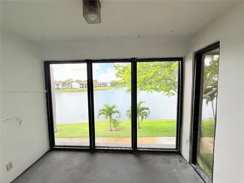 206 Lake Pointe Drive Oakland Park FL 33309