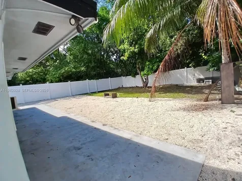1053 NE 149th Street Miami FL 33161