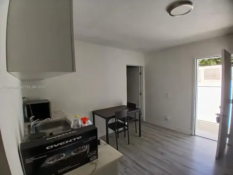 1053 NE 149th Street Miami FL 33161