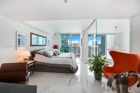 41 SE 5th Street Miami FL 33131