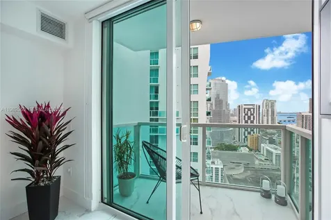 41 SE 5th Street Miami FL 33131
