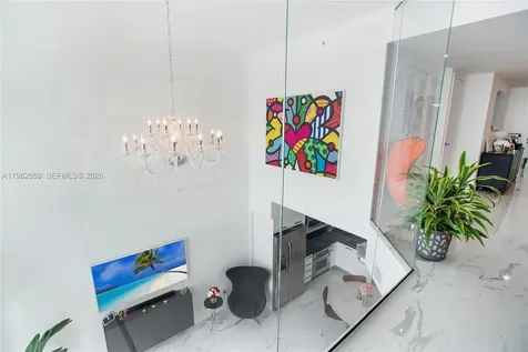 41 SE 5th Street Miami FL 33131