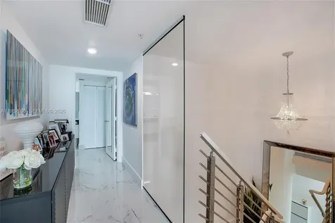 41 SE 5th Street Miami FL 33131